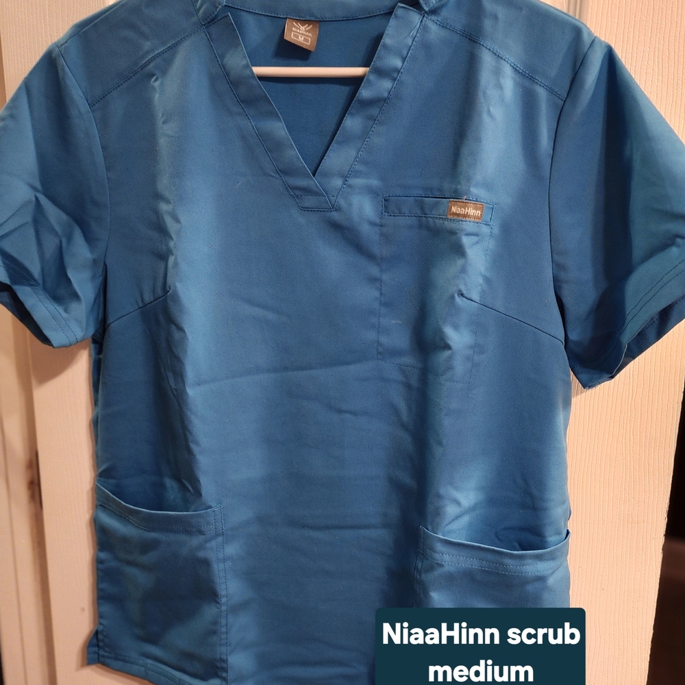 NiaaHinn Women's Blue Scrub Top